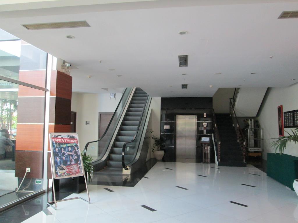 A' Bahtera Residence Klandasan Kecil Exterior foto